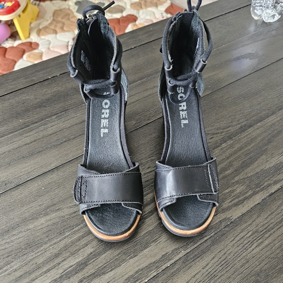 Sorel Joanie Ankle Lace Leather Sandal - Picture 4 of 8